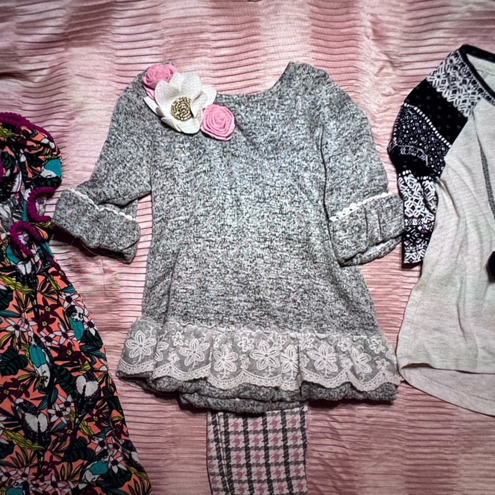 Gray Floral Kids Top
